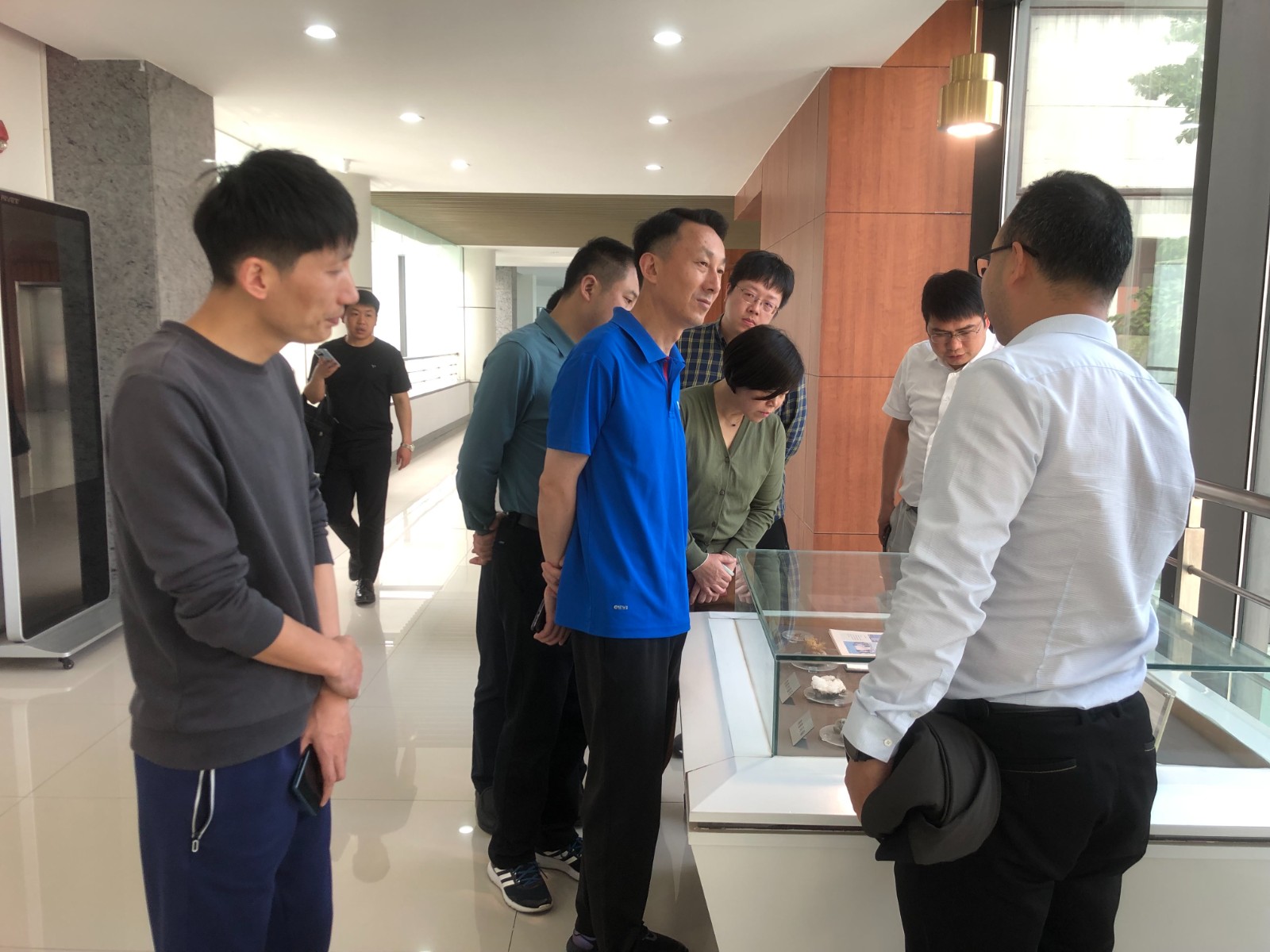 2023.4.210000宜春市明月山溫泉風(fēng)景名勝區(qū)黨工委書記胡三紅帶隊考察硒谷科技(001).jpg 2023.4.210000宜春市明月山溫泉風(fēng)景名勝區(qū)黨工委書記胡三紅帶隊考察硒谷科技(001).jpg